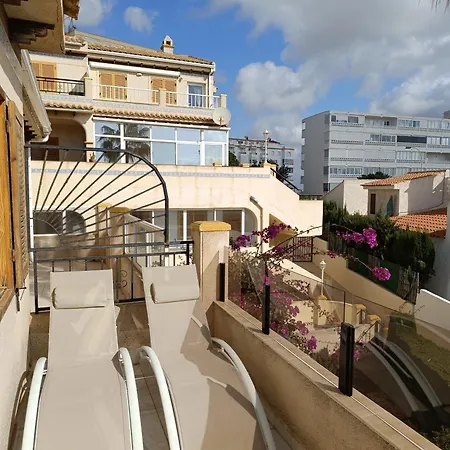 Rising Sun Apartment *