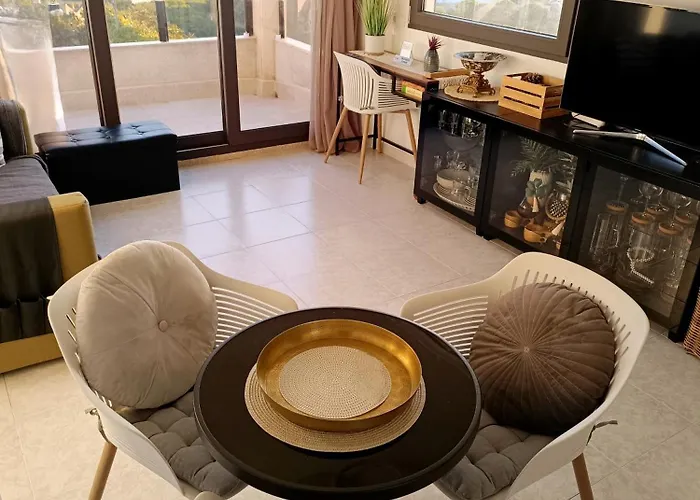 Rising Sun 아파트